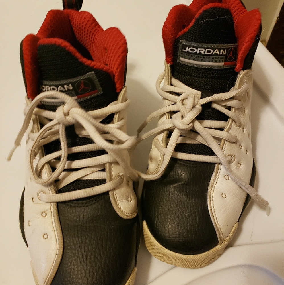 Boys Jordan's